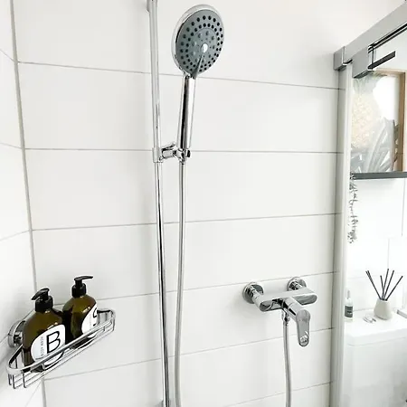 Comfortable Apt+wifi+smarttv+netflix+rooftop Zurique